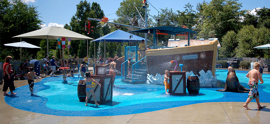 Louisville Zoo splash zone