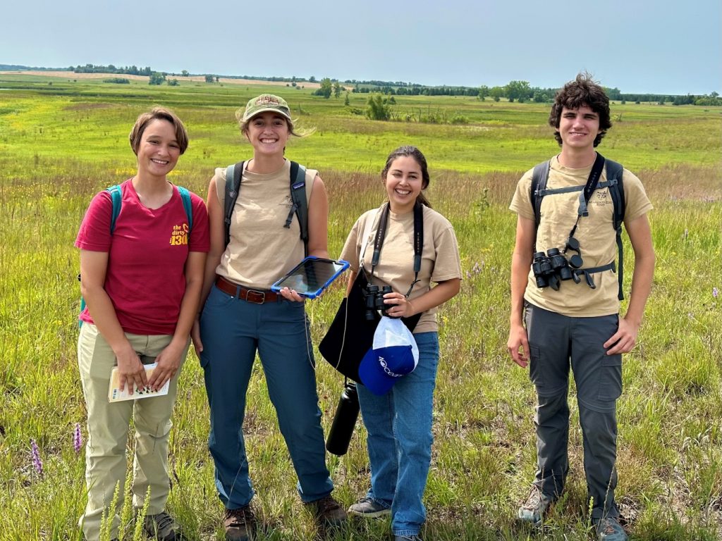 Minnesota Zoo Interns: Field, Wetlands, And Lab. - Zoos - USA ...