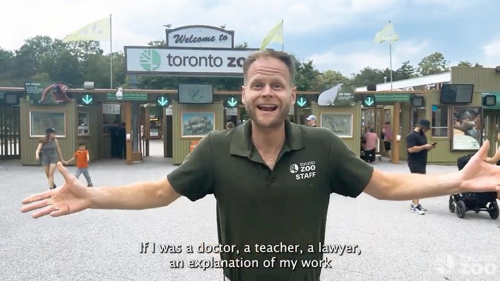 A Day In The Life Of A Zookeeper: What's It Like? - Toronto Zoo Zoo Guide